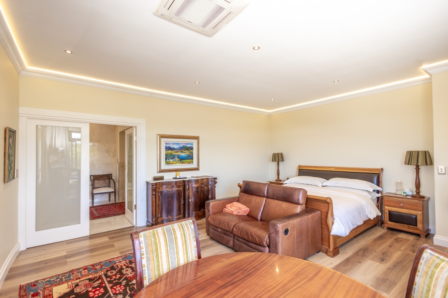 7 Bedroom Property for Sale in Welgedacht Western Cape